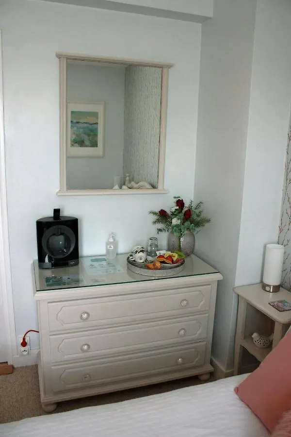 Les Camelias Bed & Breakfast Binic